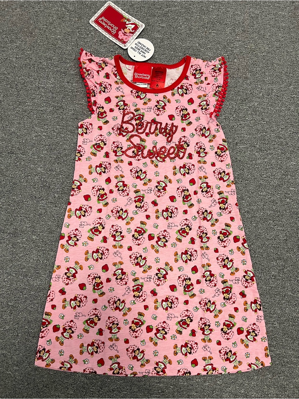 Strawberry shortcake ‘Berry Sweet' Pink Girls Nightgown 7T